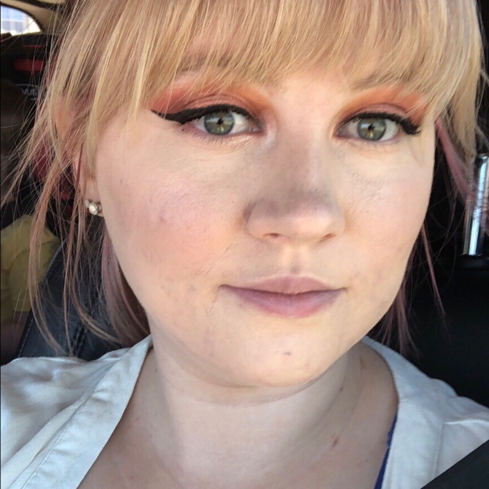 Meet your Posher, Bethany